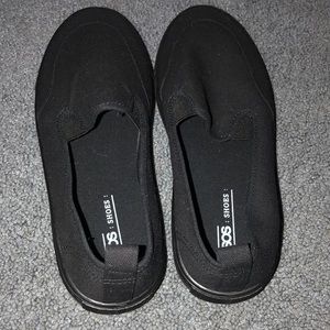 Slip on sneakers